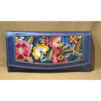 Portfel duży skórzany granatowy z kwiatowym kolorowym haftem .